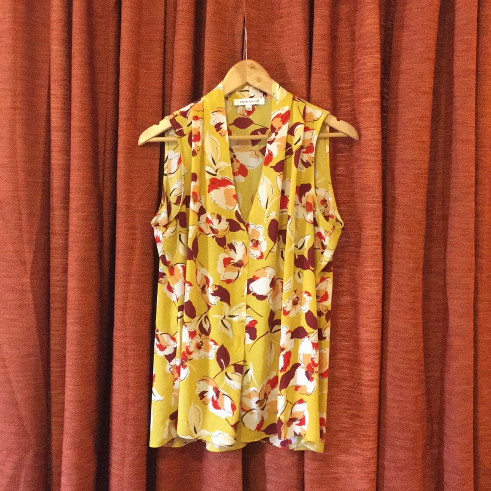 Rose Olive sleeveless blouse (blouse only*)